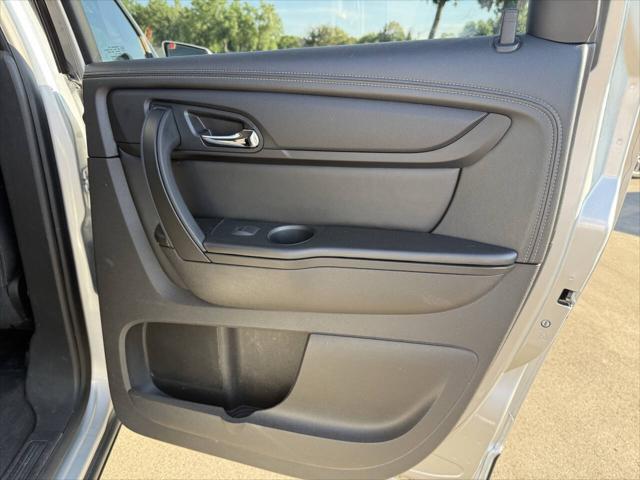 used 2014 Chevrolet Traverse car, priced at $9,985