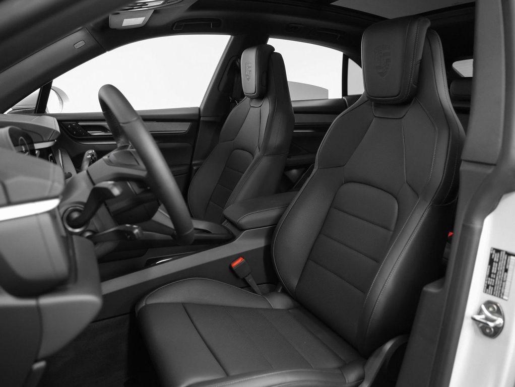 new 2025 Porsche Macan car, priced at $101,405