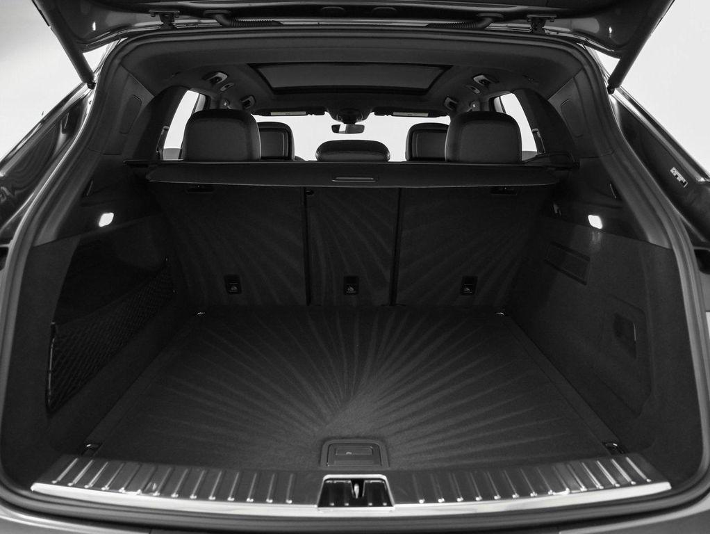 new 2025 Porsche Cayenne car, priced at $104,365