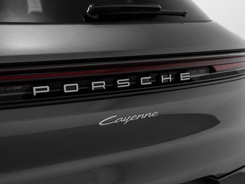 new 2025 Porsche Cayenne car, priced at $104,365