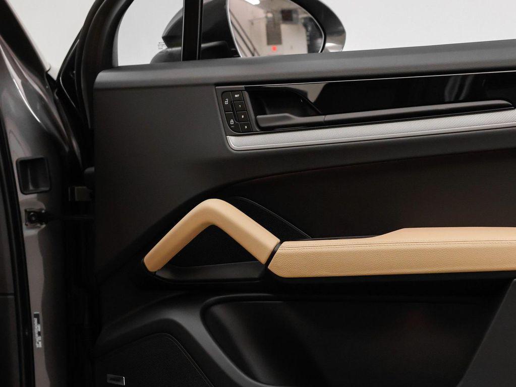 new 2025 Porsche Cayenne car, priced at $100,795