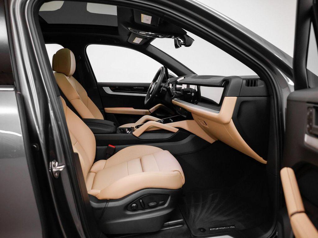 new 2025 Porsche Cayenne car, priced at $100,795