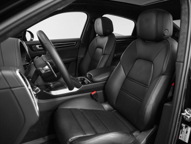 used 2023 Porsche Cayenne E-Hybrid car, priced at $135,988