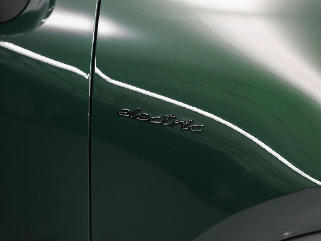 new 2025 Porsche Macan car, priced at $110,605