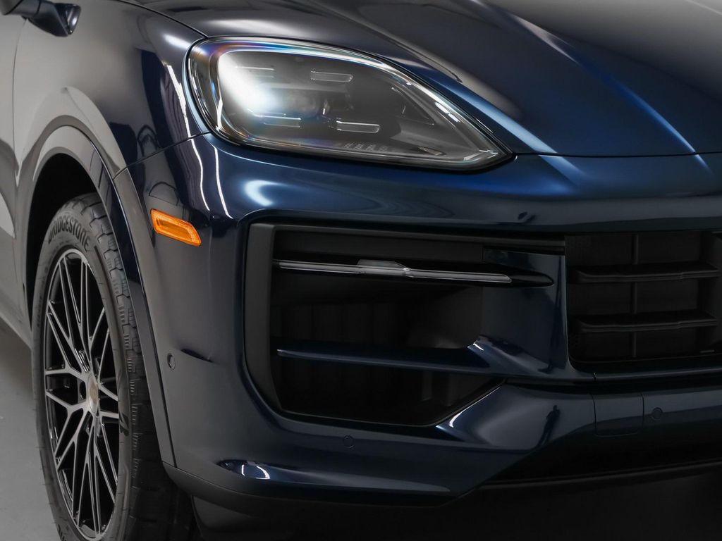 used 2025 Porsche Cayenne car, priced at $89,989
