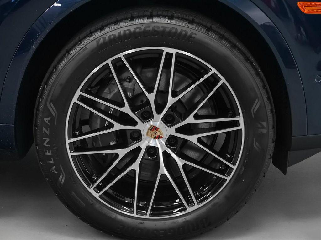 used 2025 Porsche Cayenne car, priced at $89,989