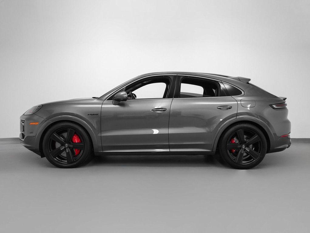 new 2025 Porsche Cayenne car, priced at $203,975