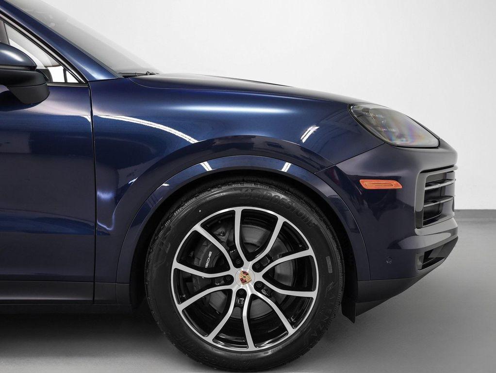 new 2025 Porsche Cayenne car, priced at $108,295