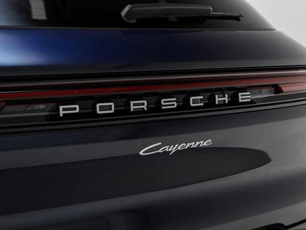 new 2025 Porsche Cayenne car, priced at $108,295
