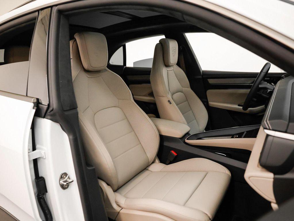 new 2025 Porsche Macan car, priced at $123,795