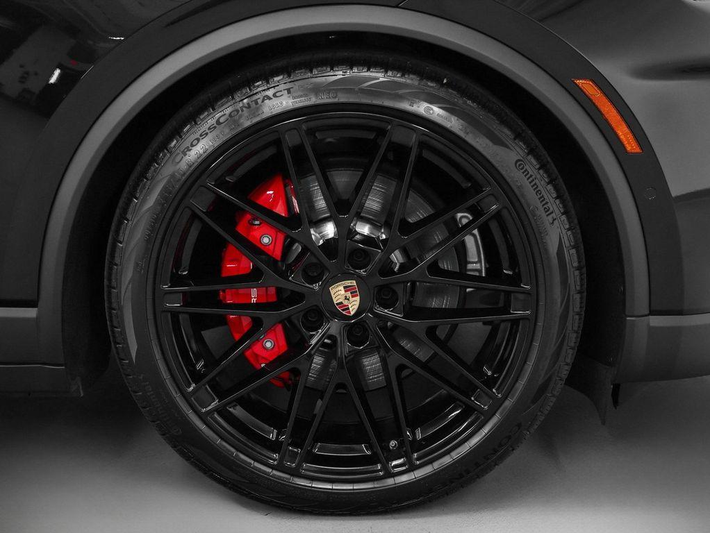 new 2025 Porsche Macan car, priced at $105,965