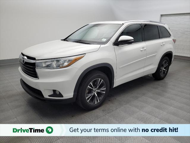 used 2016 Toyota Highlander car, priced at $19,195