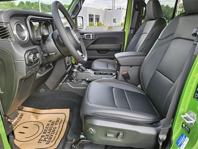 new 2025 Jeep Gladiator car, priced at $46,605