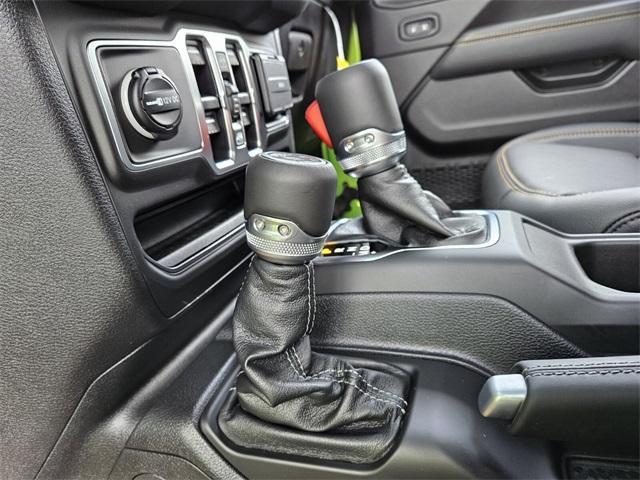 new 2025 Jeep Gladiator car, priced at $46,605