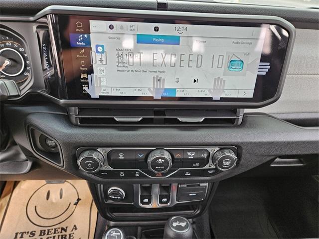 new 2026 Jeep Wrangler car, priced at $38,270