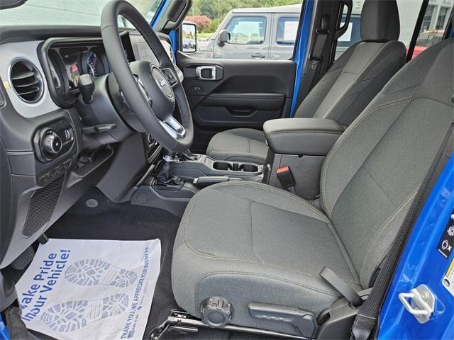 new 2025 Jeep Wrangler car, priced at $46,199