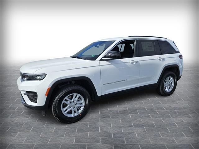 new 2025 Jeep Grand Cherokee car, priced at $31,999