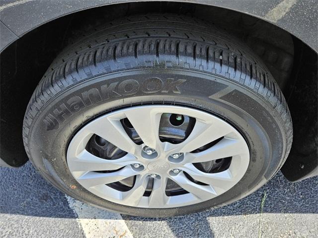 used 2021 Kia Soul car, priced at $17,353