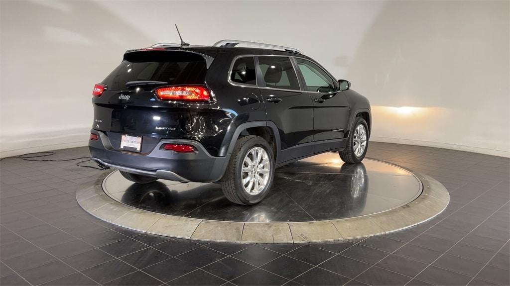 used 2015 Jeep Cherokee car, priced at $13,146