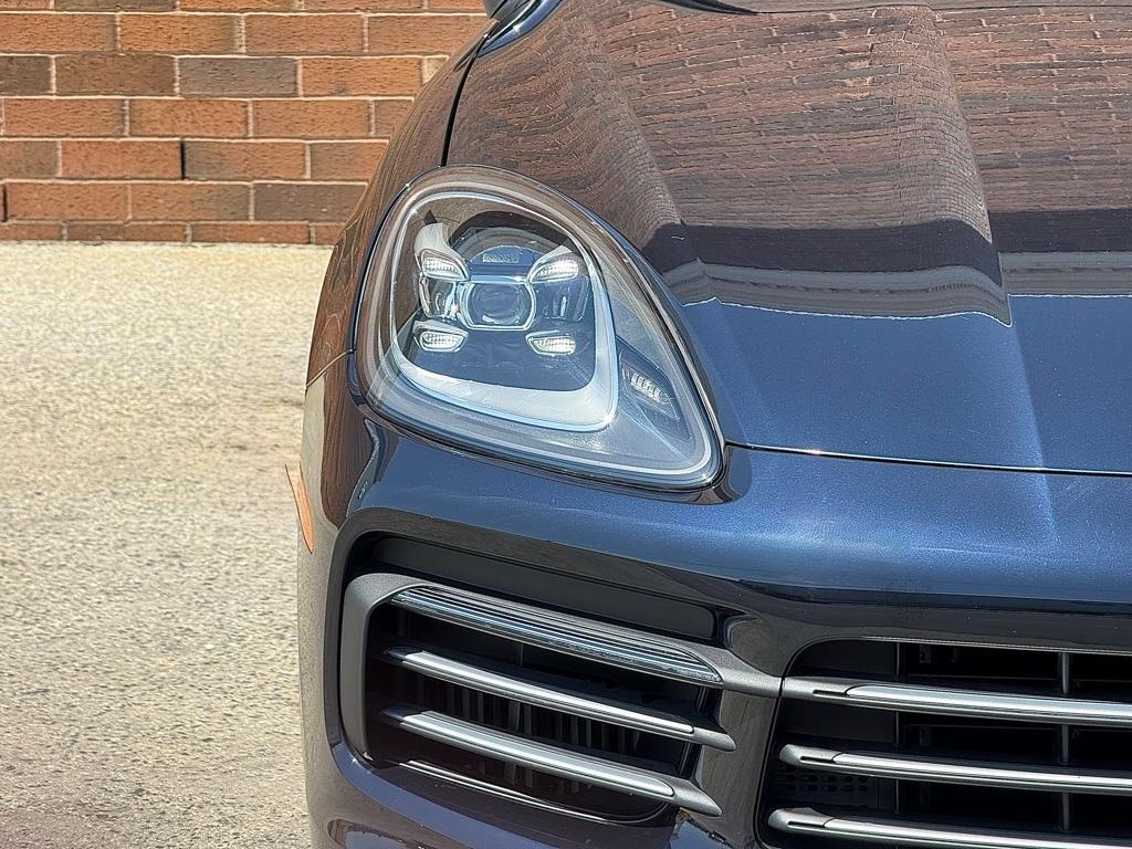 used 2019 Porsche Cayenne car, priced at $47,900