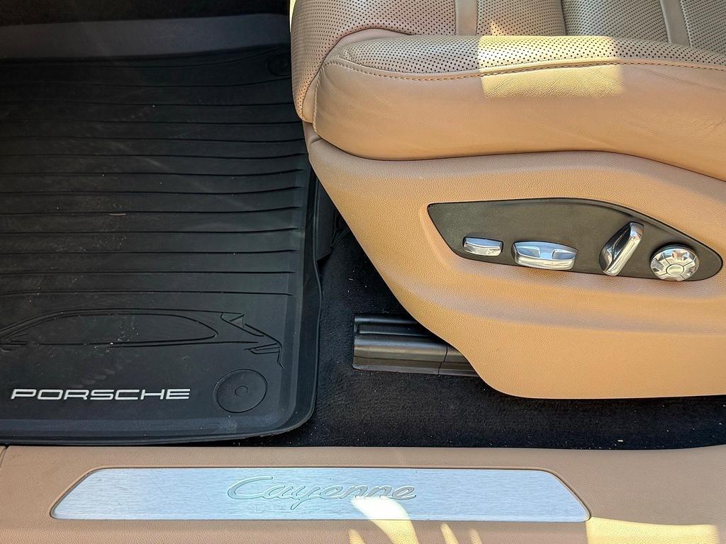 used 2019 Porsche Cayenne car, priced at $47,900