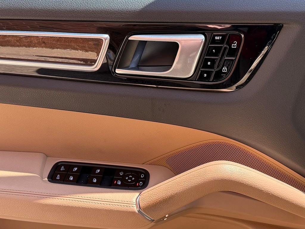 used 2019 Porsche Cayenne car, priced at $47,900