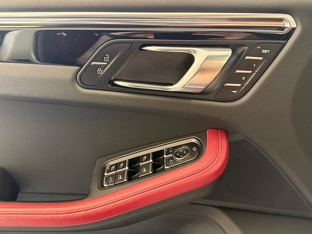 used 2024 Porsche Macan car