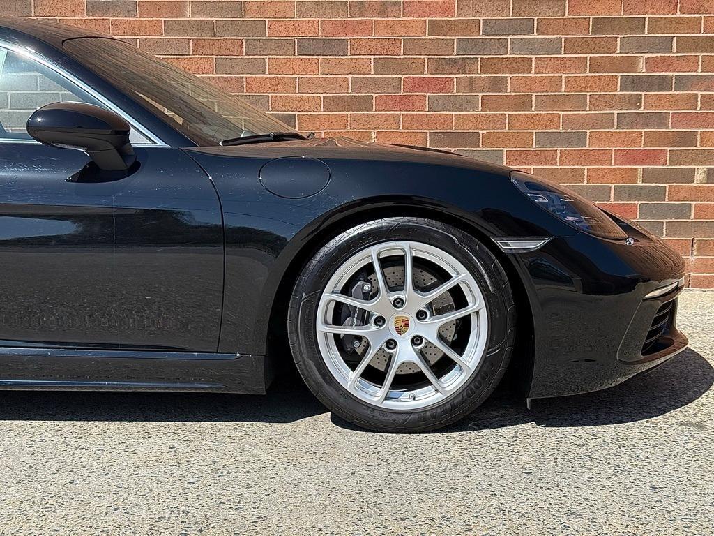 used 2024 Porsche 718 Cayman car
