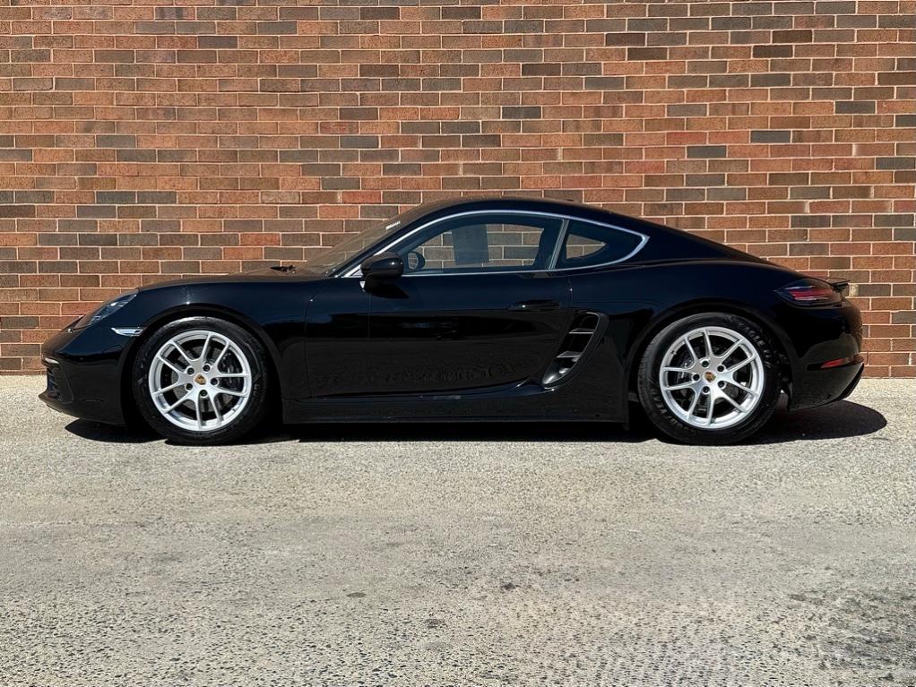 used 2024 Porsche 718 Cayman car