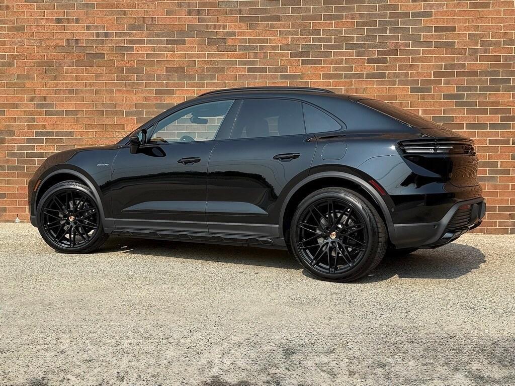 new 2025 Porsche Macan car, priced at $103,165