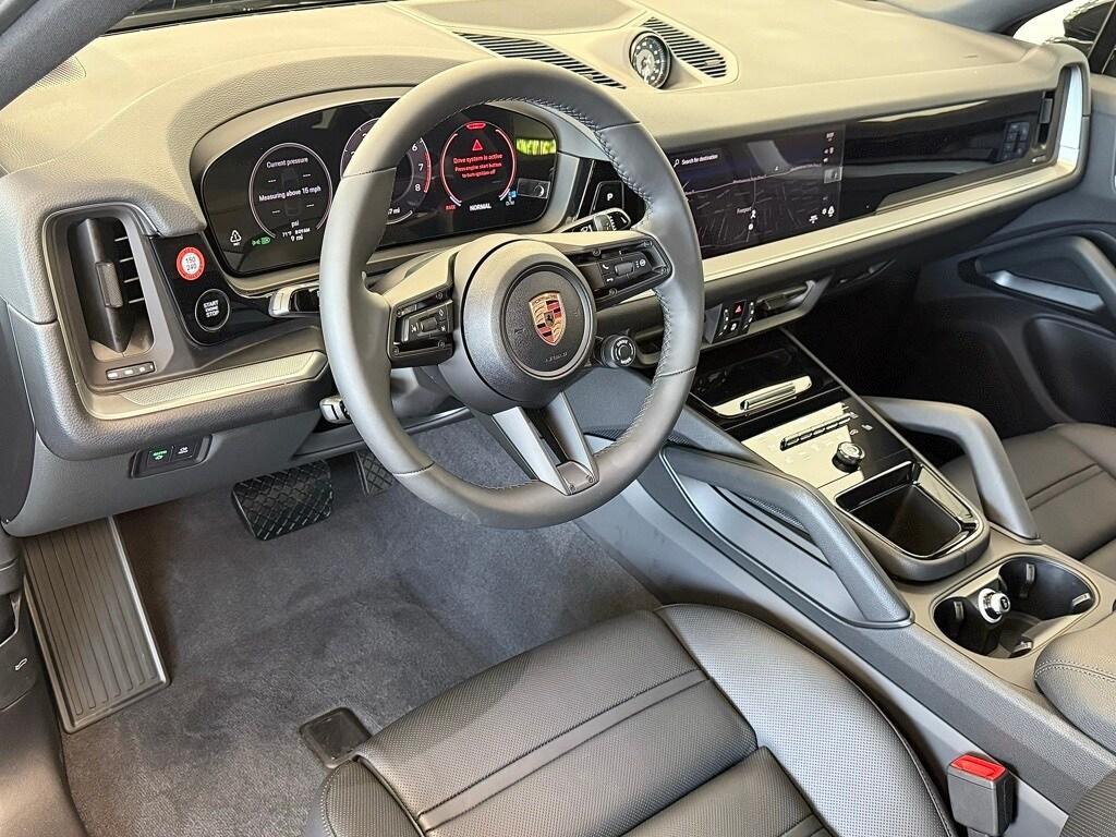 new 2025 Porsche Cayenne car, priced at $110,585