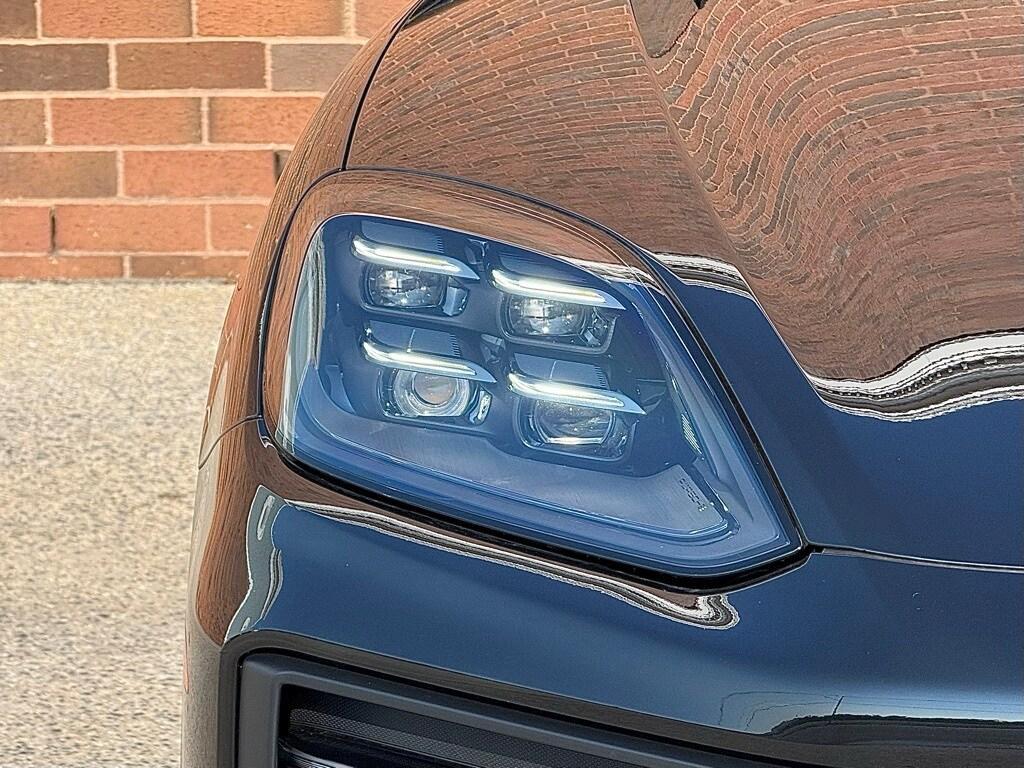 new 2025 Porsche Cayenne car, priced at $110,585