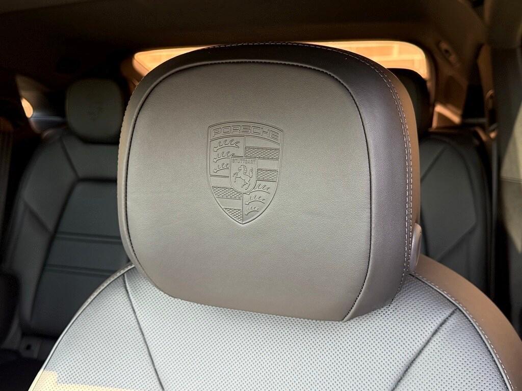 new 2025 Porsche Cayenne car, priced at $110,585