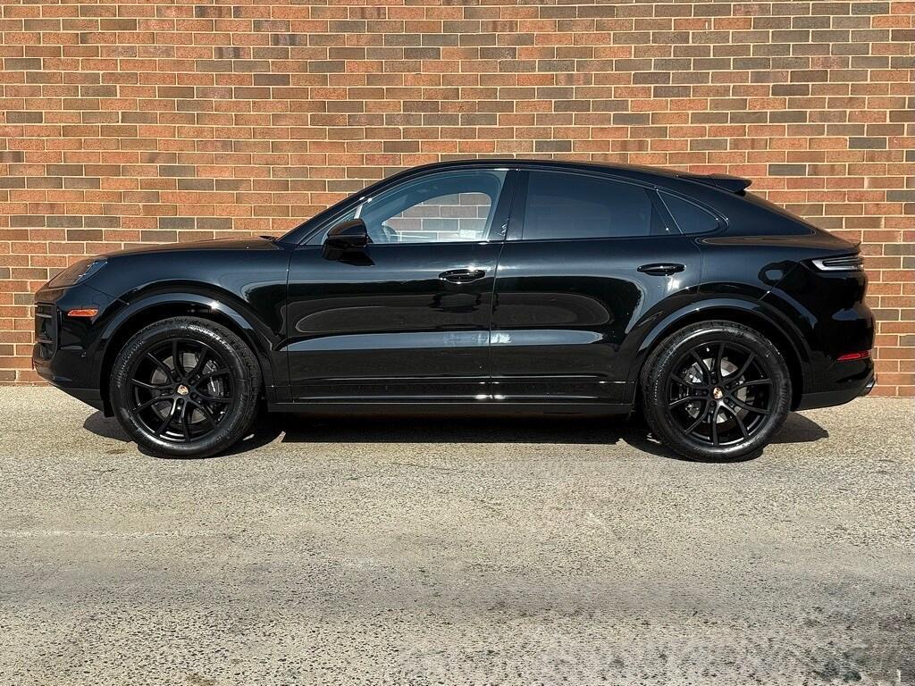 new 2025 Porsche Cayenne car, priced at $110,585