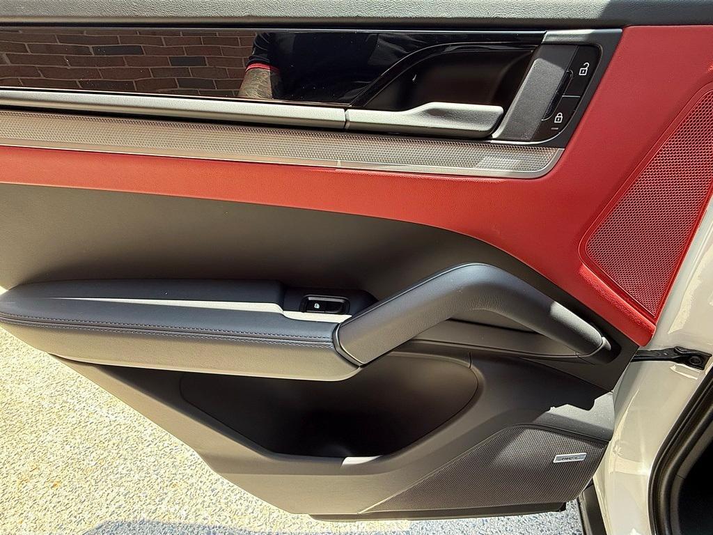 new 2025 Porsche Cayenne car, priced at $114,625