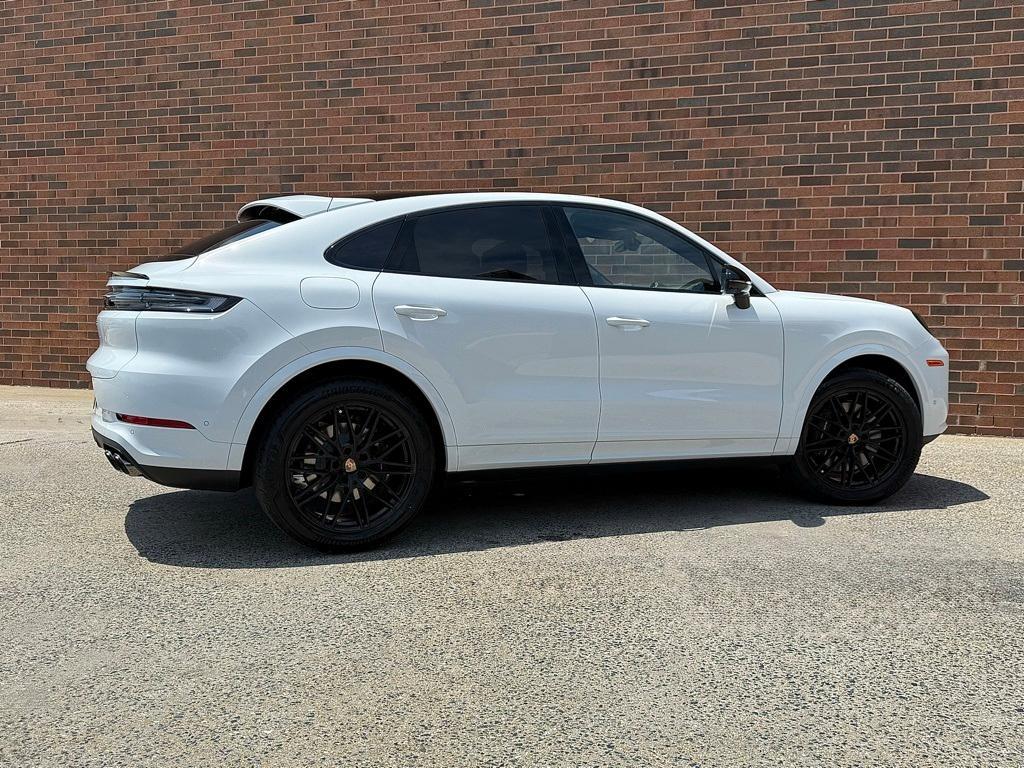 new 2025 Porsche Cayenne car, priced at $114,625