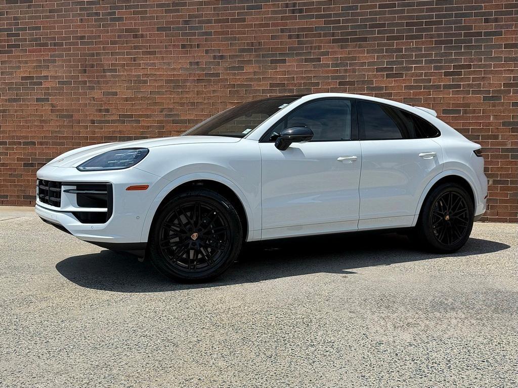 new 2025 Porsche Cayenne car, priced at $114,625