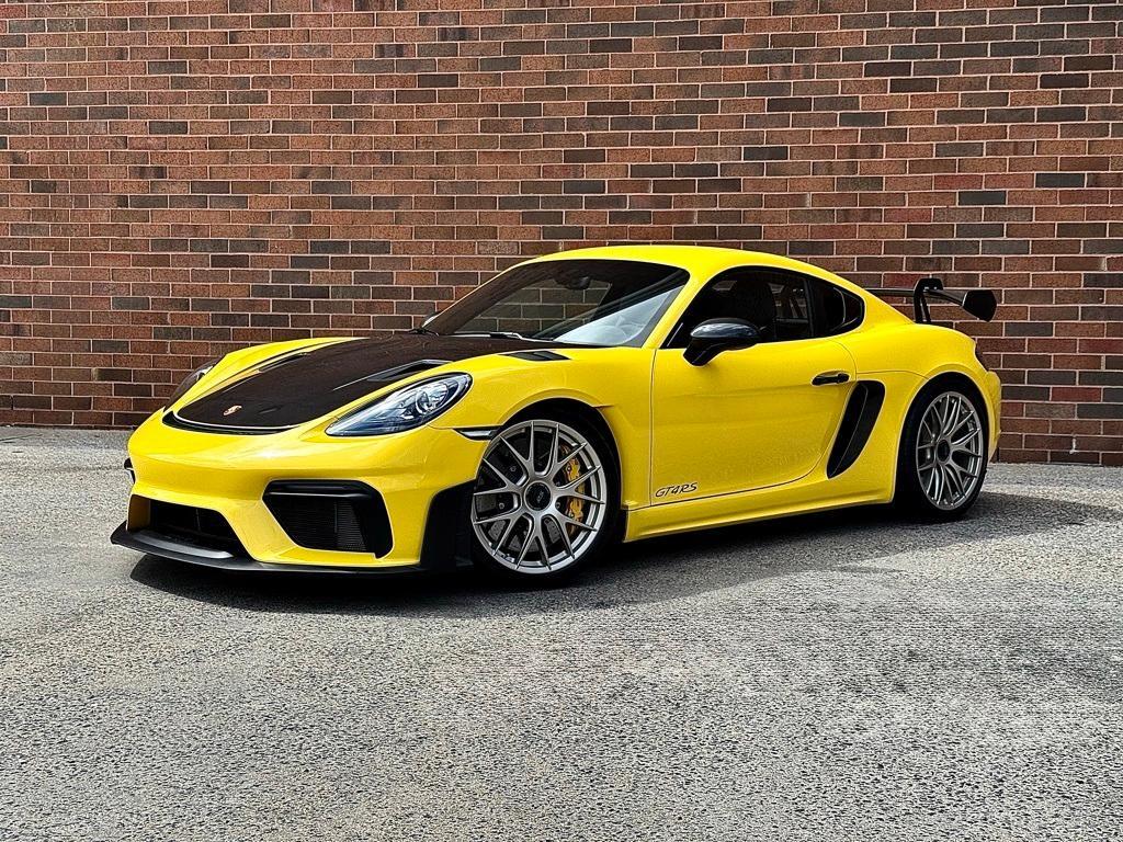 used 2023 Porsche 718 Cayman car