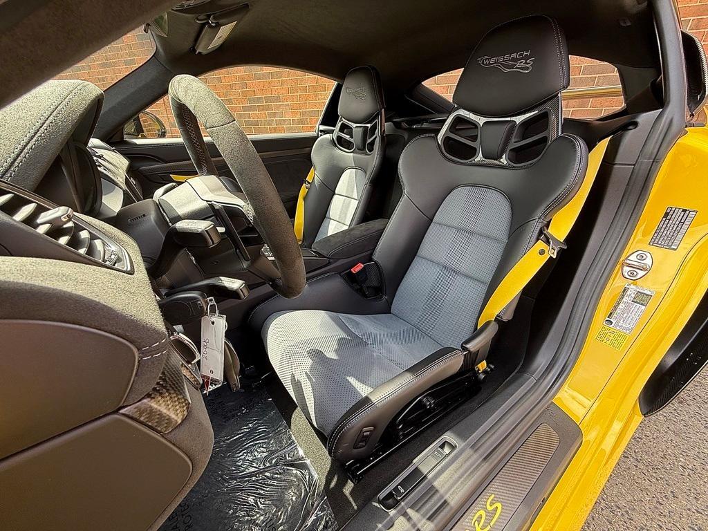 used 2023 Porsche 718 Cayman car
