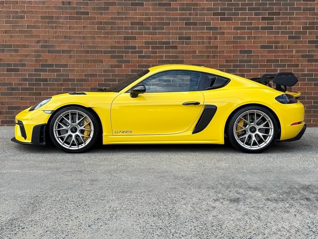 used 2023 Porsche 718 Cayman car