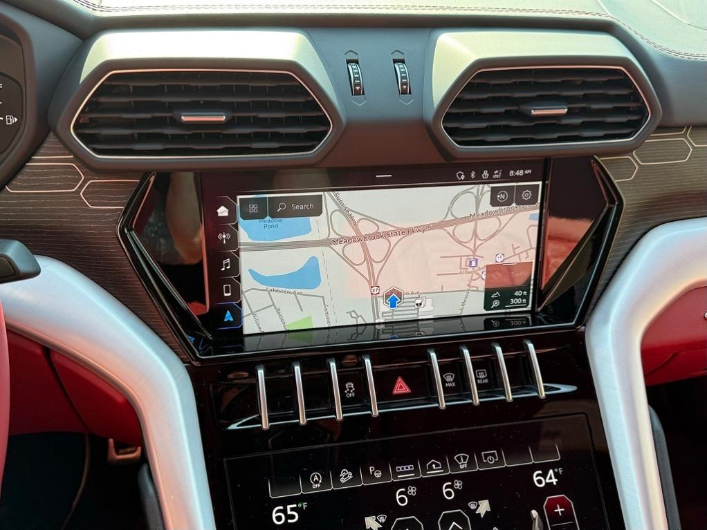 used 2022 Lamborghini Urus car, priced at $229,000