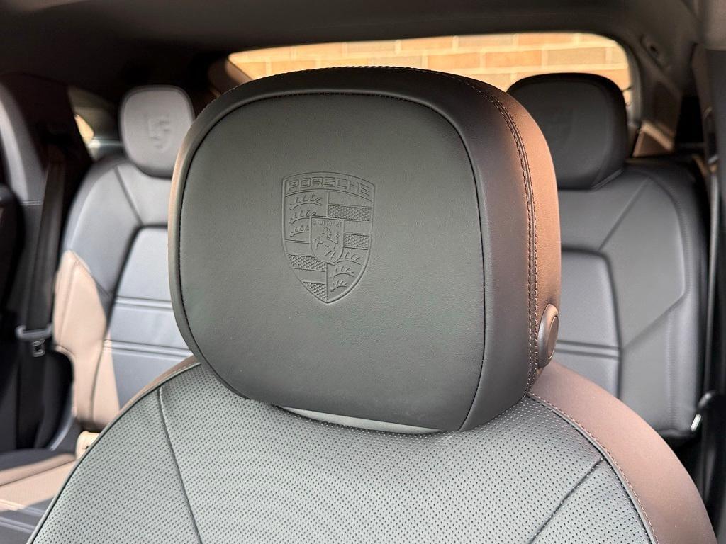 new 2025 Porsche Cayenne car, priced at $125,985
