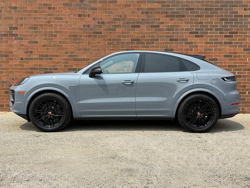 new 2025 Porsche Cayenne car, priced at $125,985