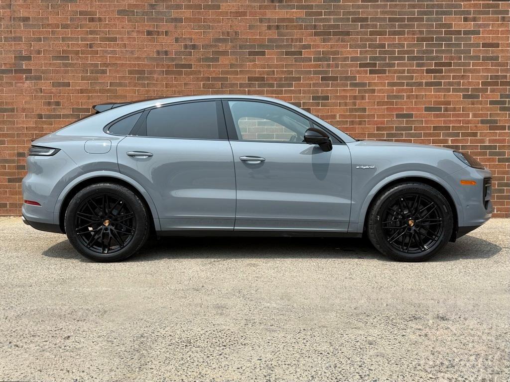 new 2025 Porsche Cayenne car, priced at $125,985