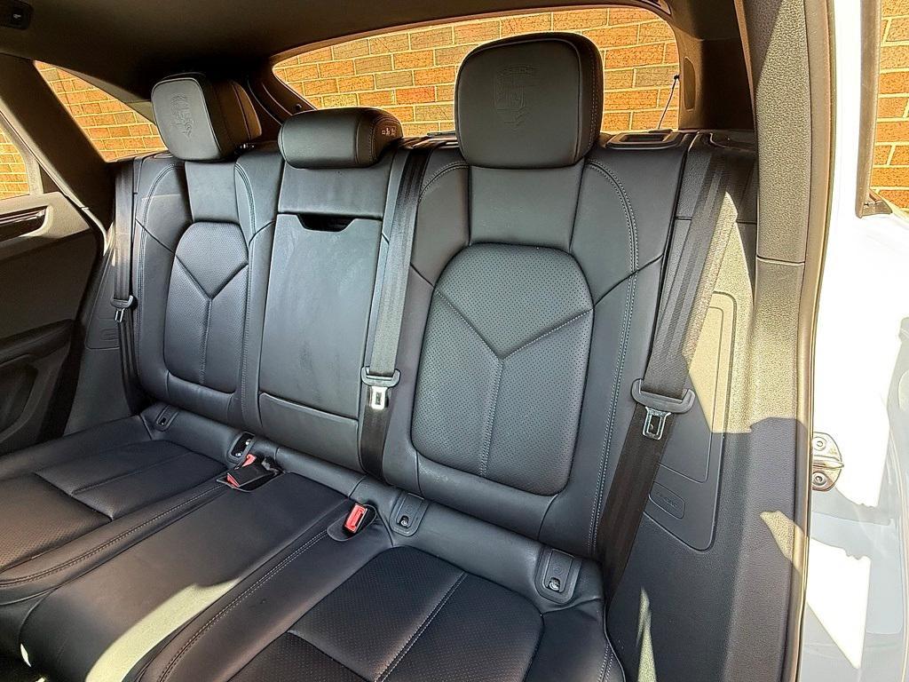 used 2024 Porsche Macan car
