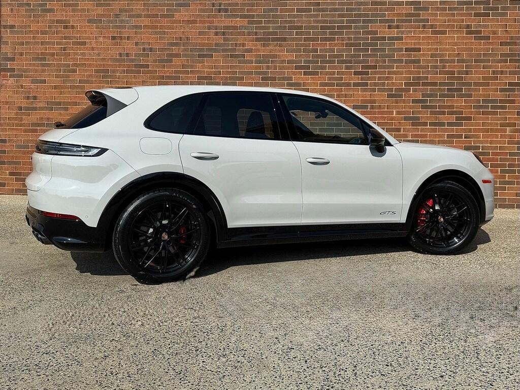 new 2025 Porsche Cayenne car, priced at $162,275
