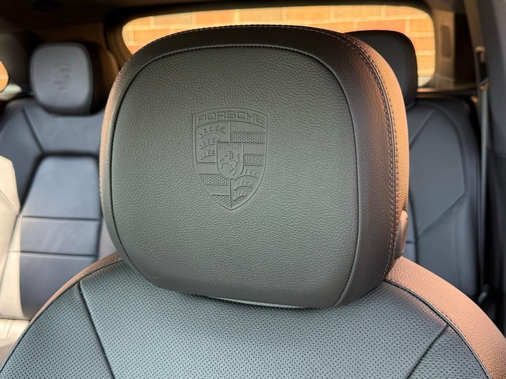 new 2025 Porsche Cayenne car, priced at $106,235