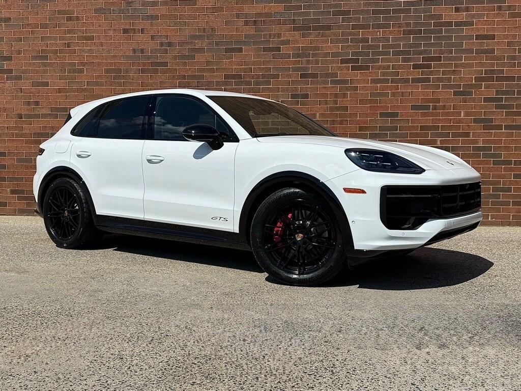 new 2025 Porsche Cayenne car, priced at $159,805