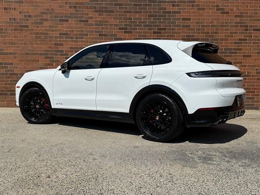 new 2025 Porsche Cayenne car, priced at $159,805
