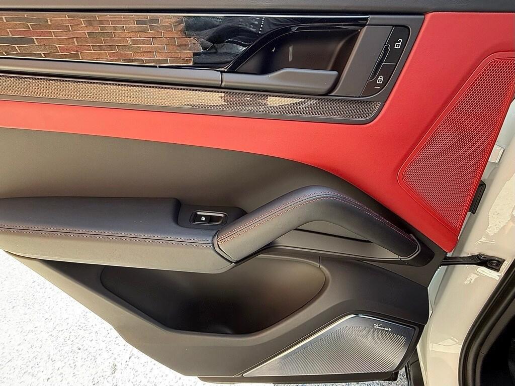 new 2025 Porsche Cayenne car, priced at $159,805